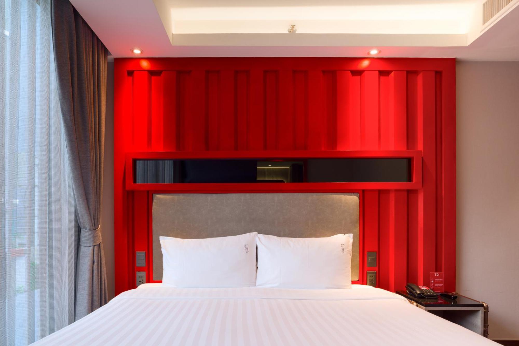 T2 The Portal Sukhumvit Hotel Bangkok Exterior photo