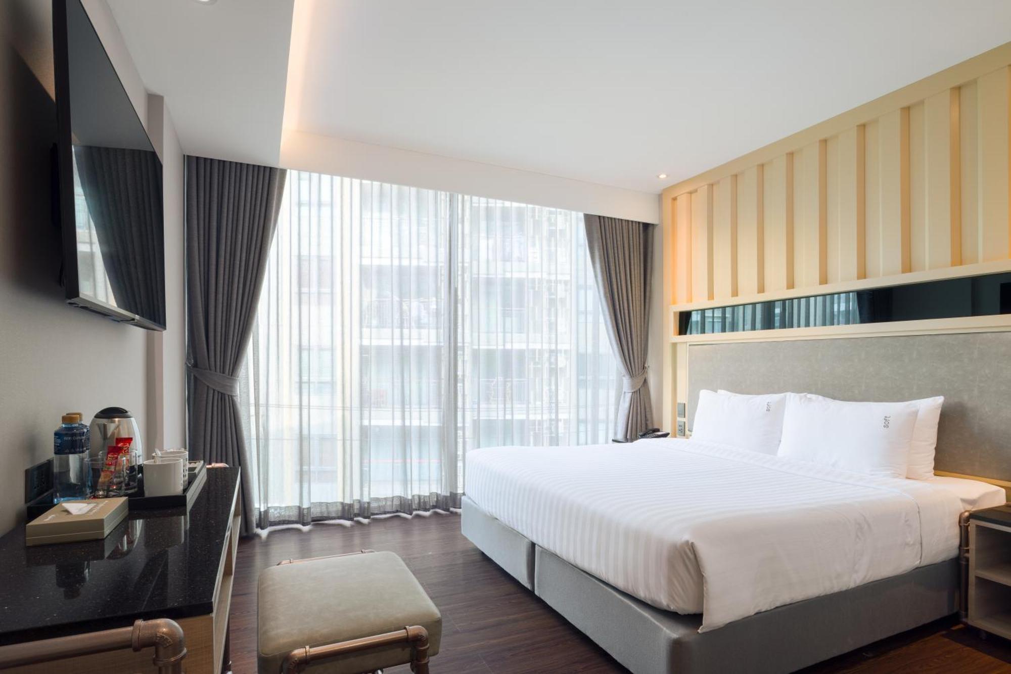 T2 The Portal Sukhumvit Hotel Bangkok Exterior photo