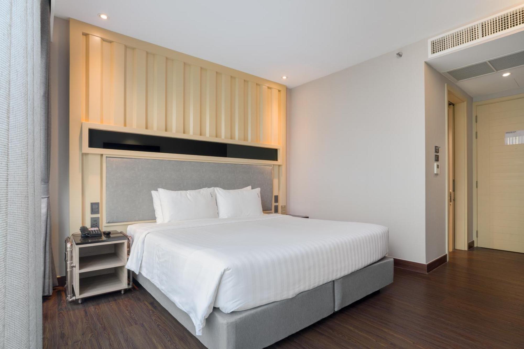 T2 The Portal Sukhumvit Hotel Bangkok Exterior photo
